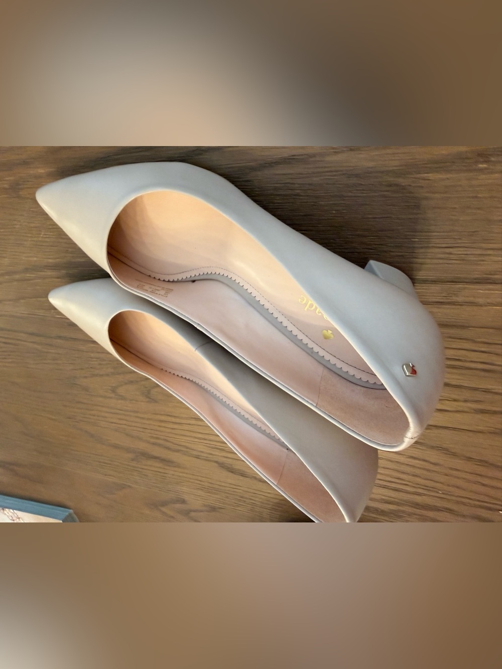 kate spade Nude/Light Cream Pointed-Toe Flats sz 10 - Picture 4 of 7
